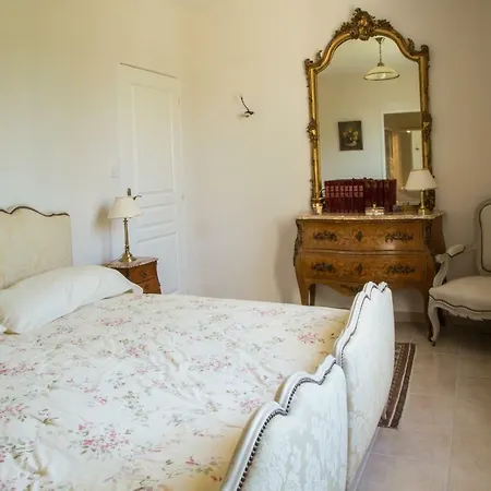 Domaine De Chalamard Guest house *