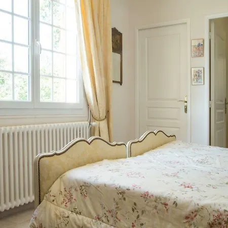 Domaine De Chalamard Guest house