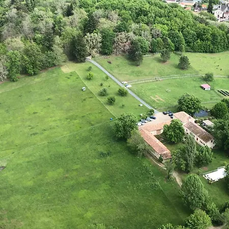 Domaine De Chalamard Guest house